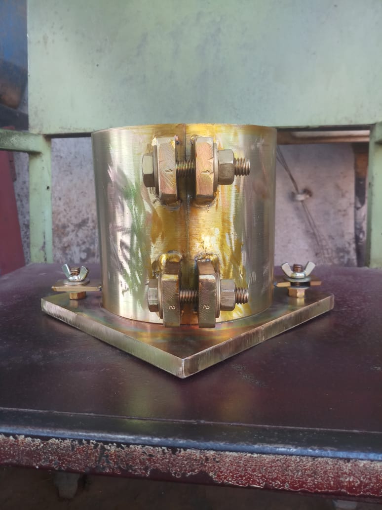 SPLIT TYPE CYLINDRICAL MOULD-150 MM DIA X 150 MM HT
